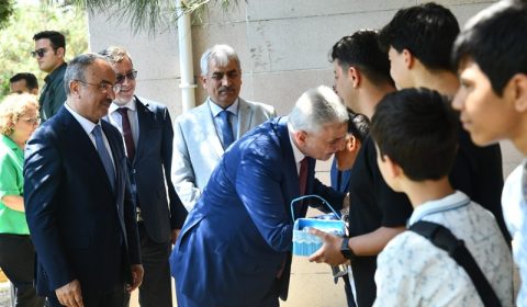 Bakan Bolat ve Vali Soytürk Çocuk Evlerini Ziyaret Etti