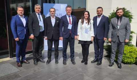 Başkan Sarıkurt, Marmara Belediyeler Birliği Encümen Üyeliğine Seçildi