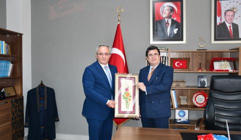 Edirne İl Millî Eğitim Müdürü Dr. Ahmet Alireisoğlu'ndan Dr. Aziz Yeniyol'a Nezaket Ziyareti