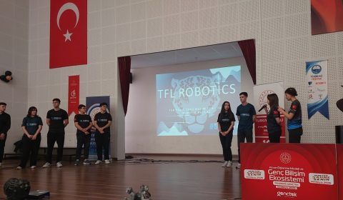 Geleceğin Teknoloji Liderleri Teknoloji Projelerini GençTek Sahnesinde Tanıttı