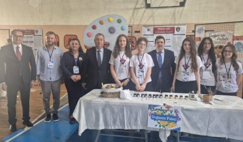 Tekirdağ Anadolu Lisesi'nde TÜBİTAK 4006 Bilim Fuarı Düzenlendi