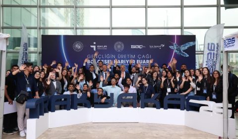 TEKİRDAĞ NKÜ EV SAHİPLİĞİNDE ÖĞRENCİLERİ İŞ DÜNYASIYLA BULUŞTURAN ‘TRAKYA KARİYER FUARI 2026’ TAMAMLANDI