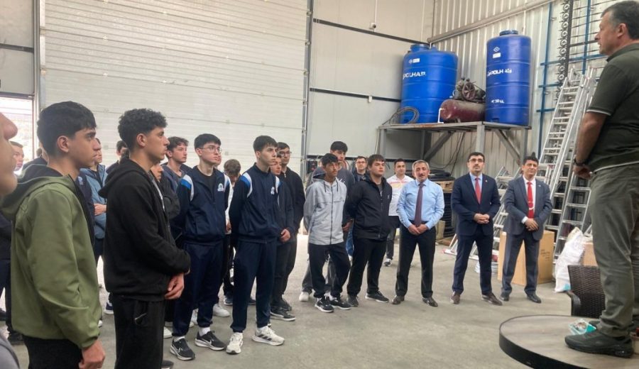Tekirdağ'da "Maarifin Kalbinde Marifetli Gençlik" Etkinlikleri Sürüyor
