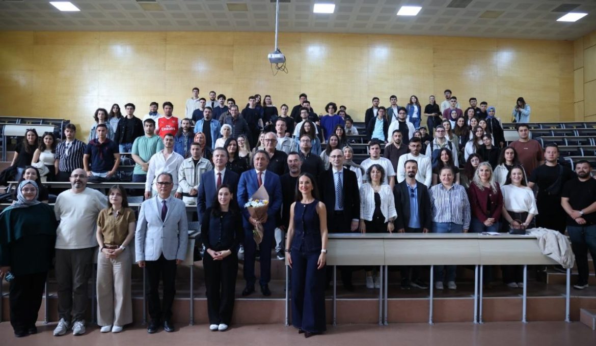 11. BİYOTEKNOLOJİ GÜNLERİ’NDE “BİYOTEKNOLOJİ VADİSİ” KONUŞULDU