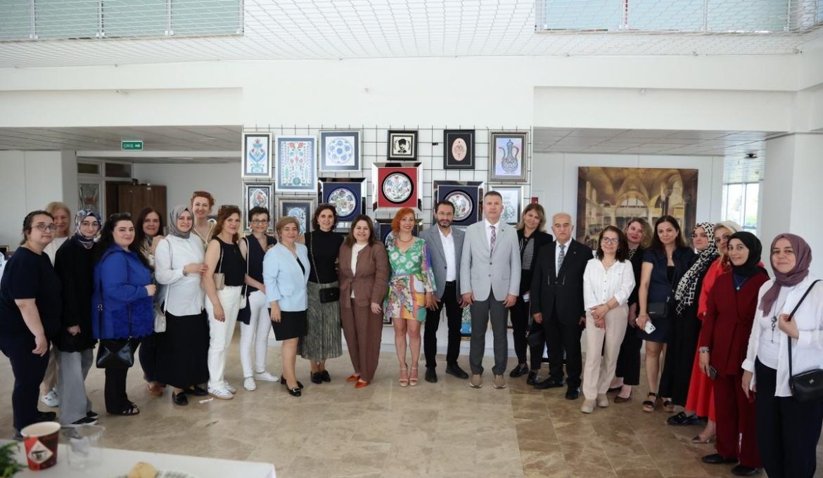 DÜNDEN İLHAM ALIP YARINA İZ BIRAKAN SANAT “GELENEKTEN YARINA KÜLTÜRÜMÜZ ESERİMİZ” ADLI SERGİ AÇILDI