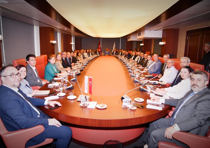 İL MÜDÜRÜ AKSOY SANAYİ VE TEKNOLOJİ İŞ BİRLİĞİ KURULU TOPLANTISINA KATILDI