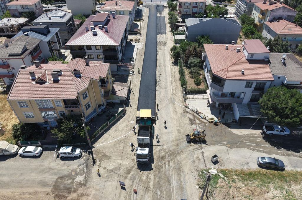 Kumru Caddesi Yeni Yüzüne Kavuşuyor