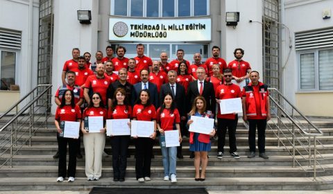 MEB Arama Kurtarma Ekibi (AKUB) Gönüllülerine Teşekkür Belgeleri Takdim Edildi