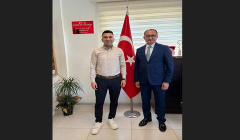 Türk Eğitim Sen İlçe Başkanı İbrahim Kaya İlçe Milli Eğitim Müdürü Fahri Kırmızı'yı Ziyaret Etti