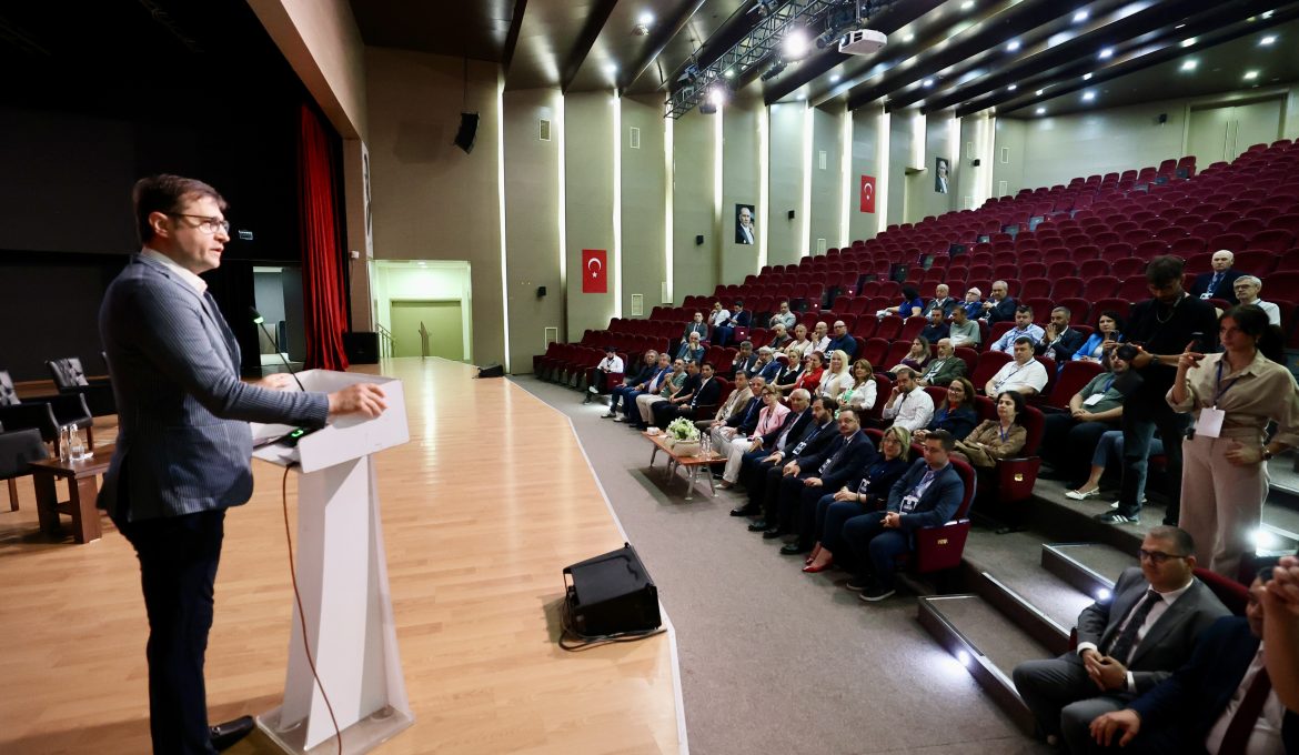 TÜRKİYE KENT KONSEYLERİ BİRLİĞİ TRAKYA BULUŞMASI ÇERKEZKÖY’DE YAPILDI