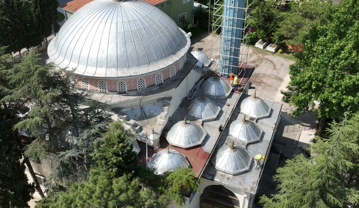 VELİKÖY CAMİİ YENİ BİR GÖRÜNÜME KAVUŞUYOR