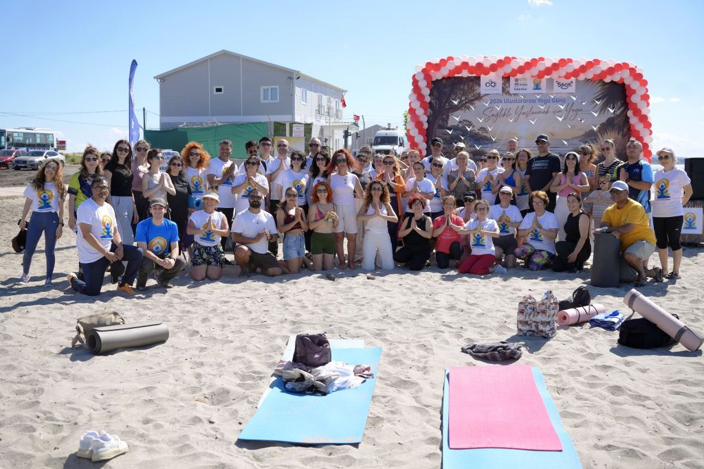 Yenice Sahili`nde Uluslararası Yoga Günü Coşkusu