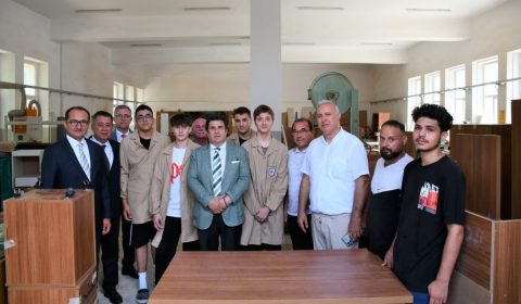 İl Millî Eğitim Müdürü Dr. Aziz Yeniyol, Mesleki Eğitimde Üretim Faaliyetlerini İnceledi