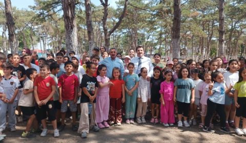 İl Millî Eğitim Müdürü Dr. Aziz Yeniyol, Yaz Okulu Öğrencileriyle Piknik Etkinliğinde Buluştu