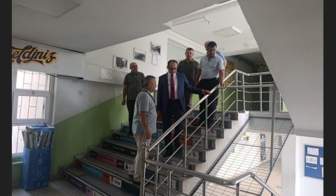 İlçe Milli Eğitim Müdürü Fahri Kırmızı, İlçemiz Tekirdağ Anadolu İmam Hatip Lisesini ve Uluslararası Şehit Münür Alkan Anadolu İmam Hatip Lisesini ziyaret etti.