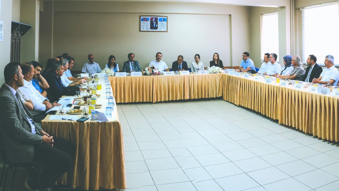 Tekirdağ İl Hayat Boyu Öğrenme Komisyonu Toplantısı Süleymanpaşa'da Gerçekleştirildi