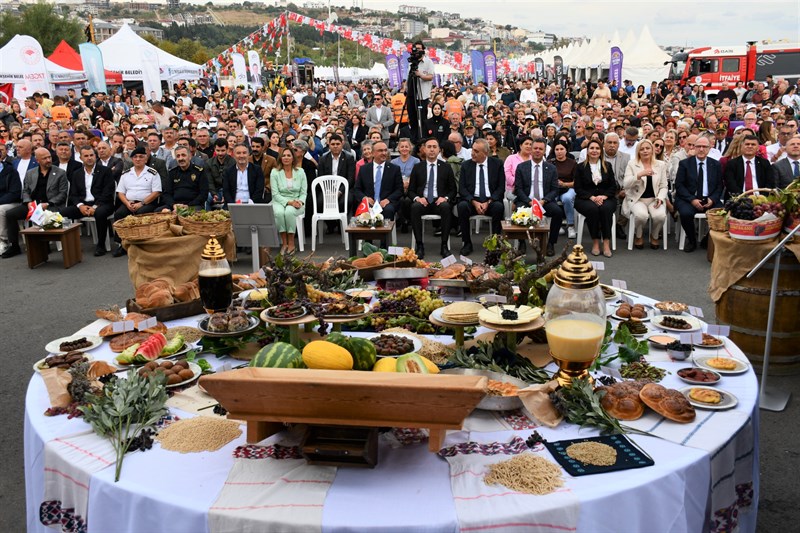 1. Uluslararası Bağcılık ve Gastronomi Festivali Düzenlendi