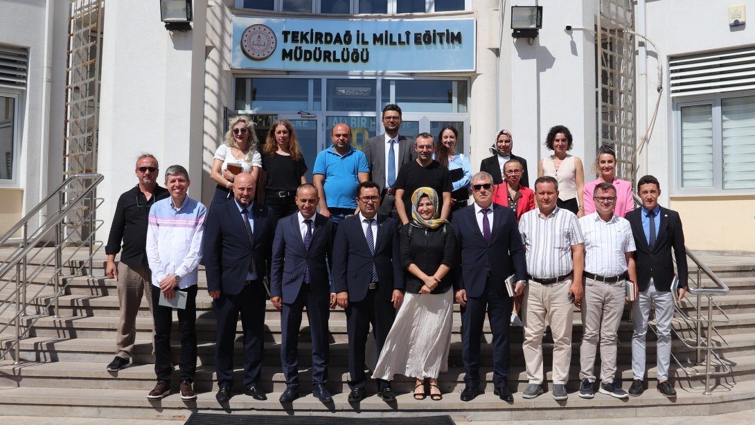2026-2027 Eğitim Öğretim Yılı AR-GE Birimi Bilgilendirme Toplantısı Gerçekleştirildi