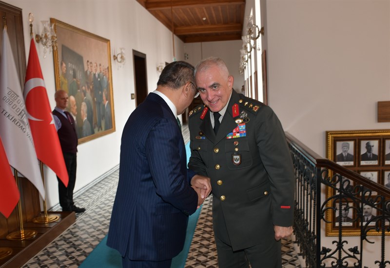 5.Kolordu Komutanı Gazi Tümgeneral Alâ, TCG Yıldırım Gemisi Komutanı ve Mürettebatı ile Kıbrıs Gazisi Kayacı Vali Soytürk’ü Ziyaret Etti