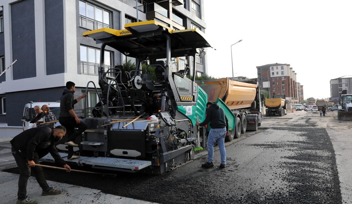 ÇAĞLAYAN SOKAK’TA YOL ONARIMI YAPILDI