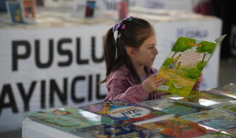 Çorlu`da Kitap Rüzgârı Esti