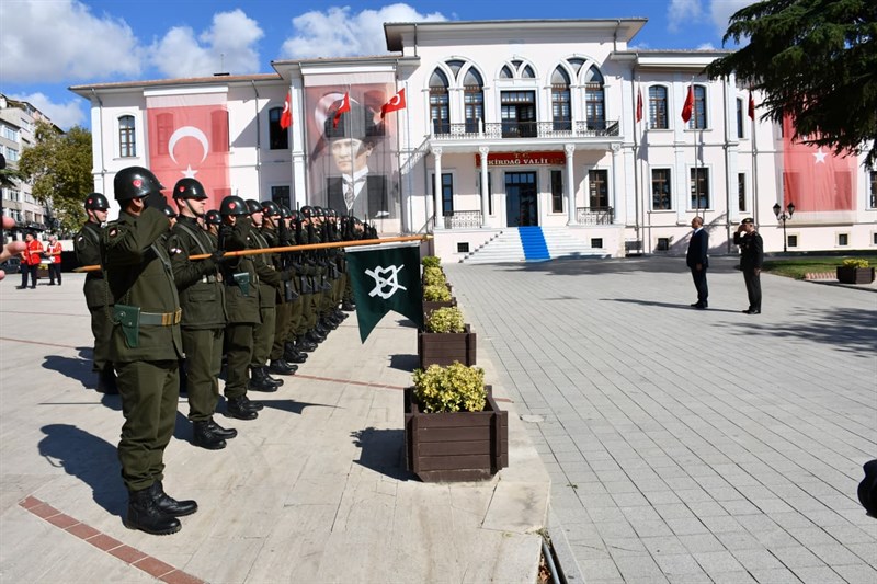 Gaziler Günü Münasebetiyle Çelenk Sunma Töreni Düzenlendi