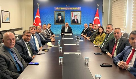 İçişleri Bakanlığı ile Hayrat Vakfı arasında imzalanan protokol kapsamında düzenlenen Osmanlı Türkçesi Eğitimi Bilgilendirme...