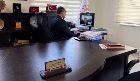 İlçe Milli Eğitim Müdürü Fahri Kırmızı Başkanlığında Çevrim İçi Müdürler Kurulu Toplantısı Düzenlendi
