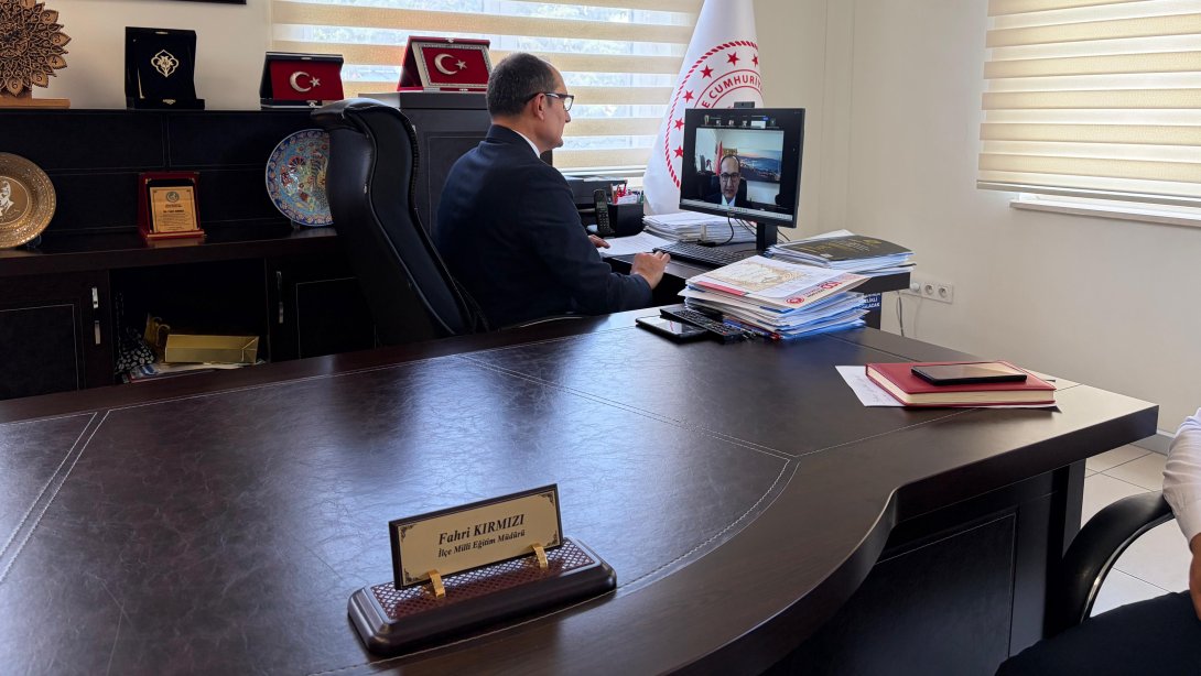 İlçe Milli Eğitim Müdürü Fahri Kırmızı Başkanlığında Çevrim İçi Müdürler Kurulu Toplantısı Düzenlendi