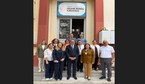 İlçe Milli Eğitim Müdürü Fahri Kırmızı İlçemiz Namık Kemal İlkokulunu Ziyaret Etti