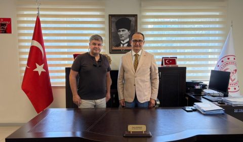 İlçemiz Adalet Mesleki Eğitim Merkezi Müdürlüğünden İl Milli Eğitim Şube Müdürlüğüne Atanan Oğuz Günaçan İlçe Milli Eğitim Müdürü Fahri Kırmızı' yı Ziyaret Etti