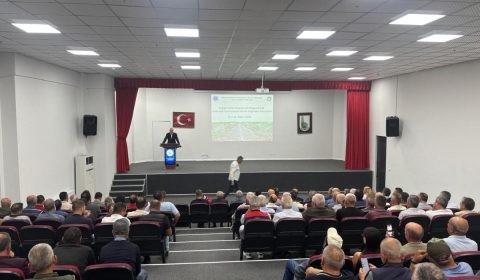 TEKİRDAĞ NKÜ ZİRAAT FAKÜLTESİ ÖĞRETİM ÜYESİ PROF. DR. METİN TUNA İPSALA’DA ÜRETİCİLER İLE BİR ARAYA GELDİ