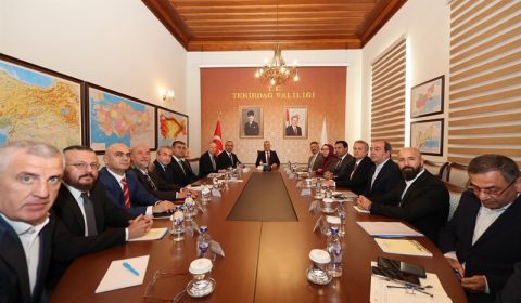 Ticaret Bakanı Bolat ve Vali Soytürk Beyaz Eşya Sektör Temsilcileri İle Bir Araya Geldi