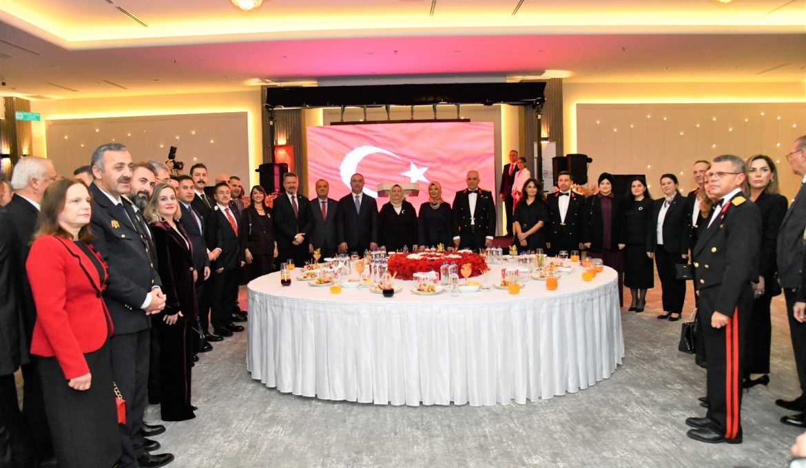 29 Ekim Cumhuriyet Bayramı Kabul Töreni Düzenlendi