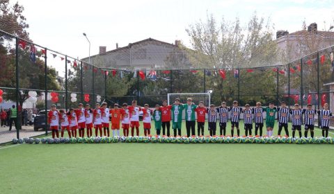 İl Millî Eğitim Müdürü Dr. Aziz Yeniyol, Hayırseverlerin Katkılarıyla İrfan Macar İlkokuluna Kazandırılan Halı Sahanın Açılış Programına Katıldı.