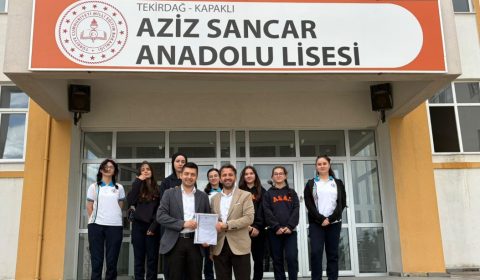 Kapaklı Aziz Sancar Anadolu Lisesinden Uluslararası Başarı: "Speak-Up Sessions" Litvanya'da Yılın Etwinning Projesi Seçildi