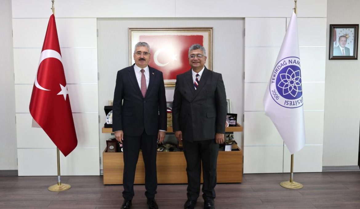 KÜTAHYA DUMLUPINAR ÜNİVERSİTESİ REKTÖRÜ’NDEN ÜNİVERSİTEMİZ REKTÖRÜNE ZİYARET