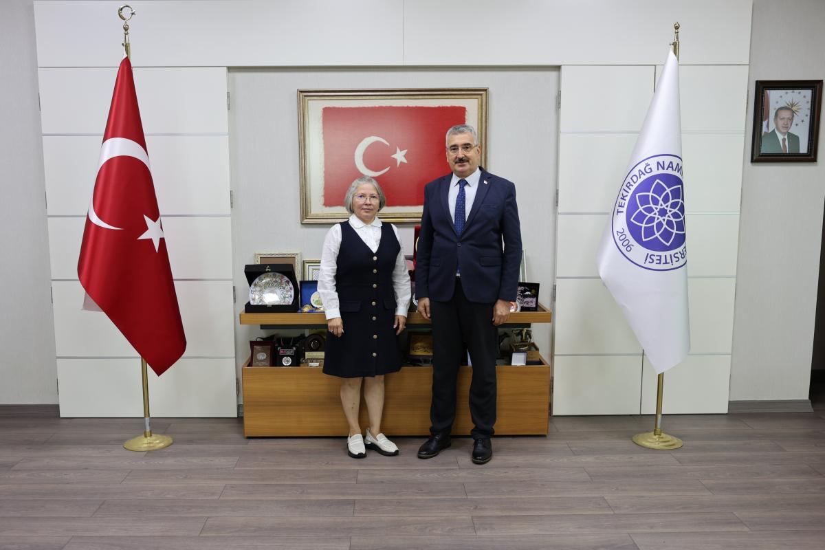 TEKİRDAĞ MİLLETVEKİLİ NURTEN YONTAR’DAN REKTÖRÜMÜZE NEZAKET ZİYARETİ