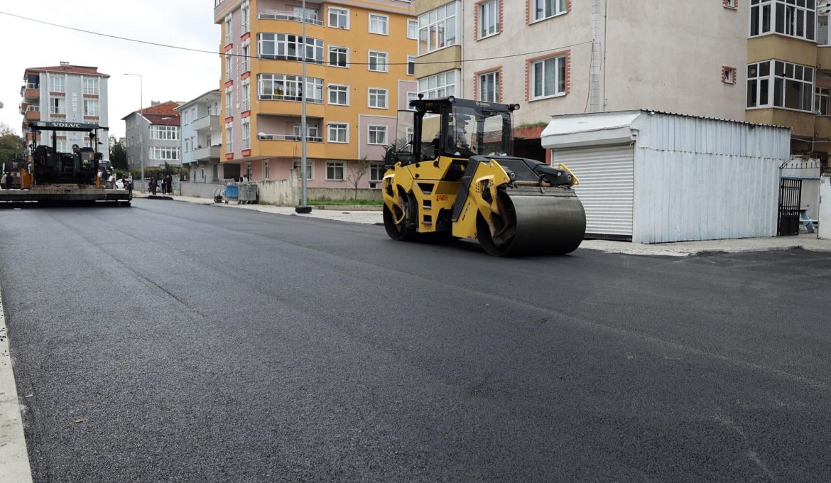 TÜMER SOKAK’TA SICAK ASFALT ÇALIŞMALARI TAMAMLANDI